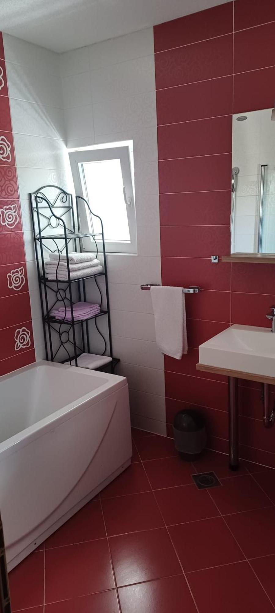 Apartment Klara *